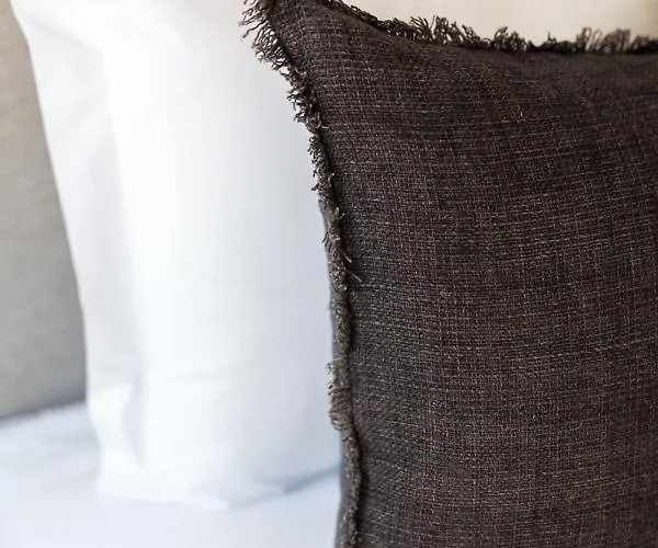 Viva Whilom Secret With Garage