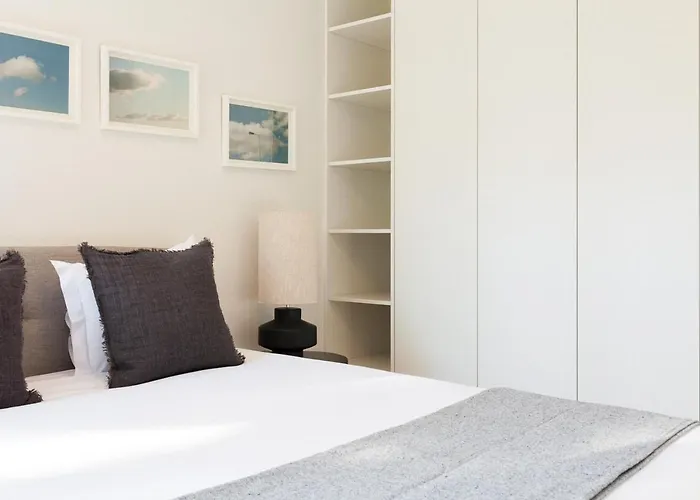 Viva Whilom Secret With Garage Apartment